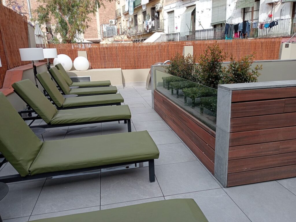 contratas gimeno reforma terraza piscina hotel port barcelona