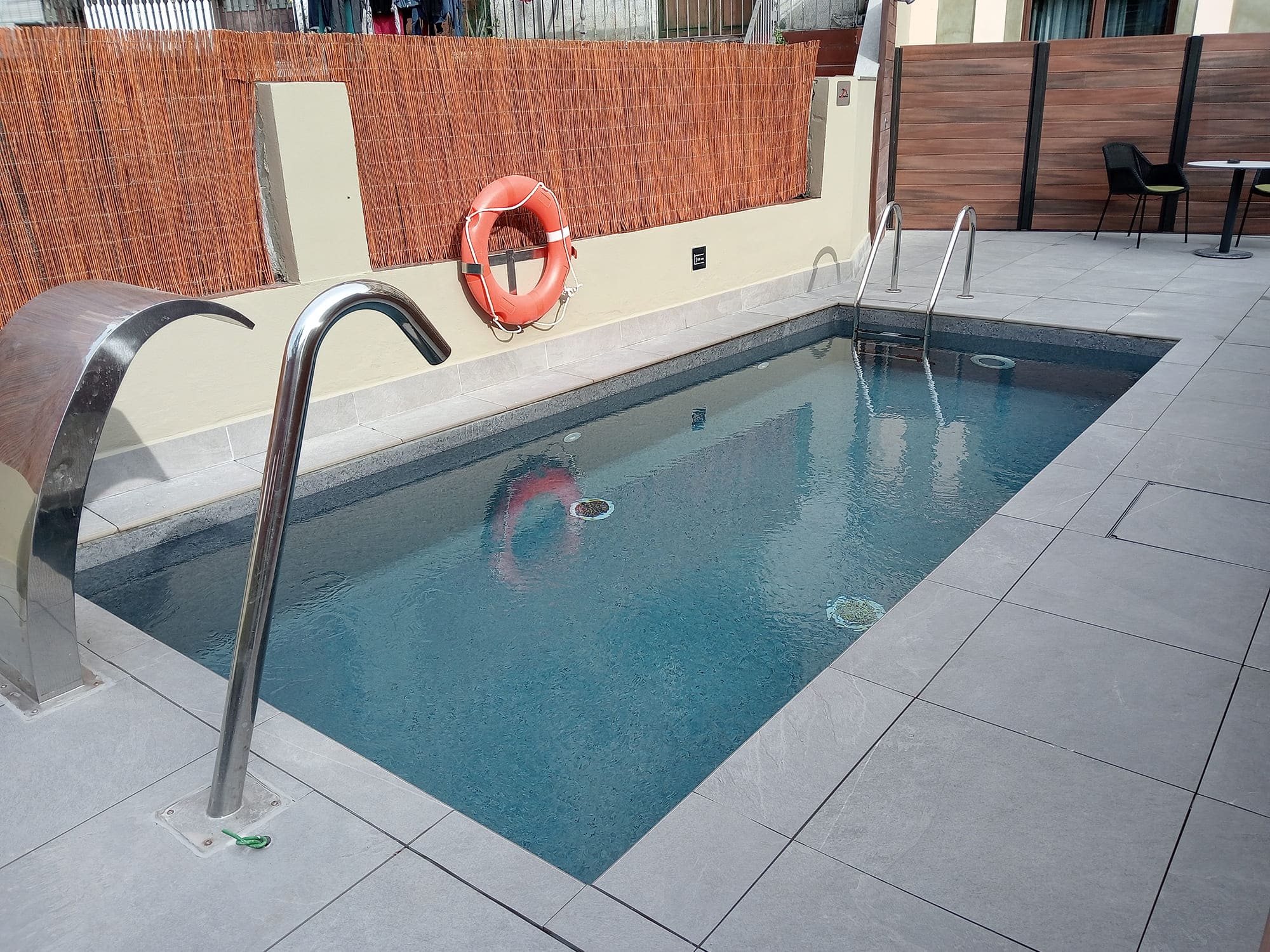 contratas gimeno reforma terraza piscina hotel port barcelona