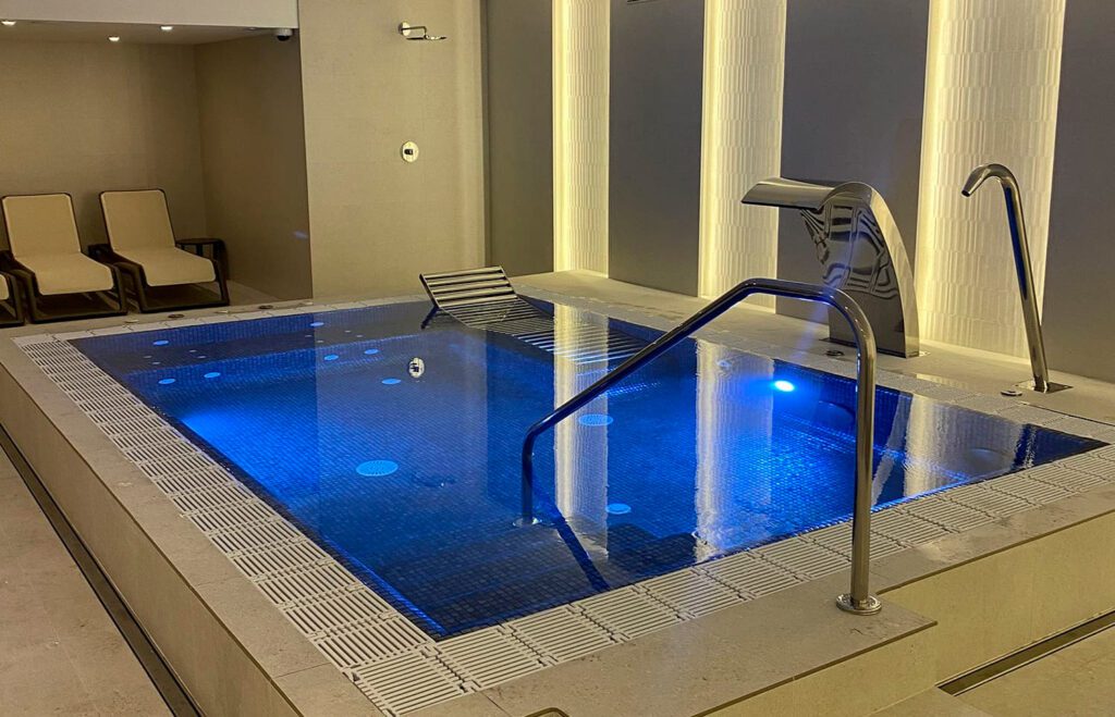 contratas gimeno reforma spa hotel maquinista barcelona